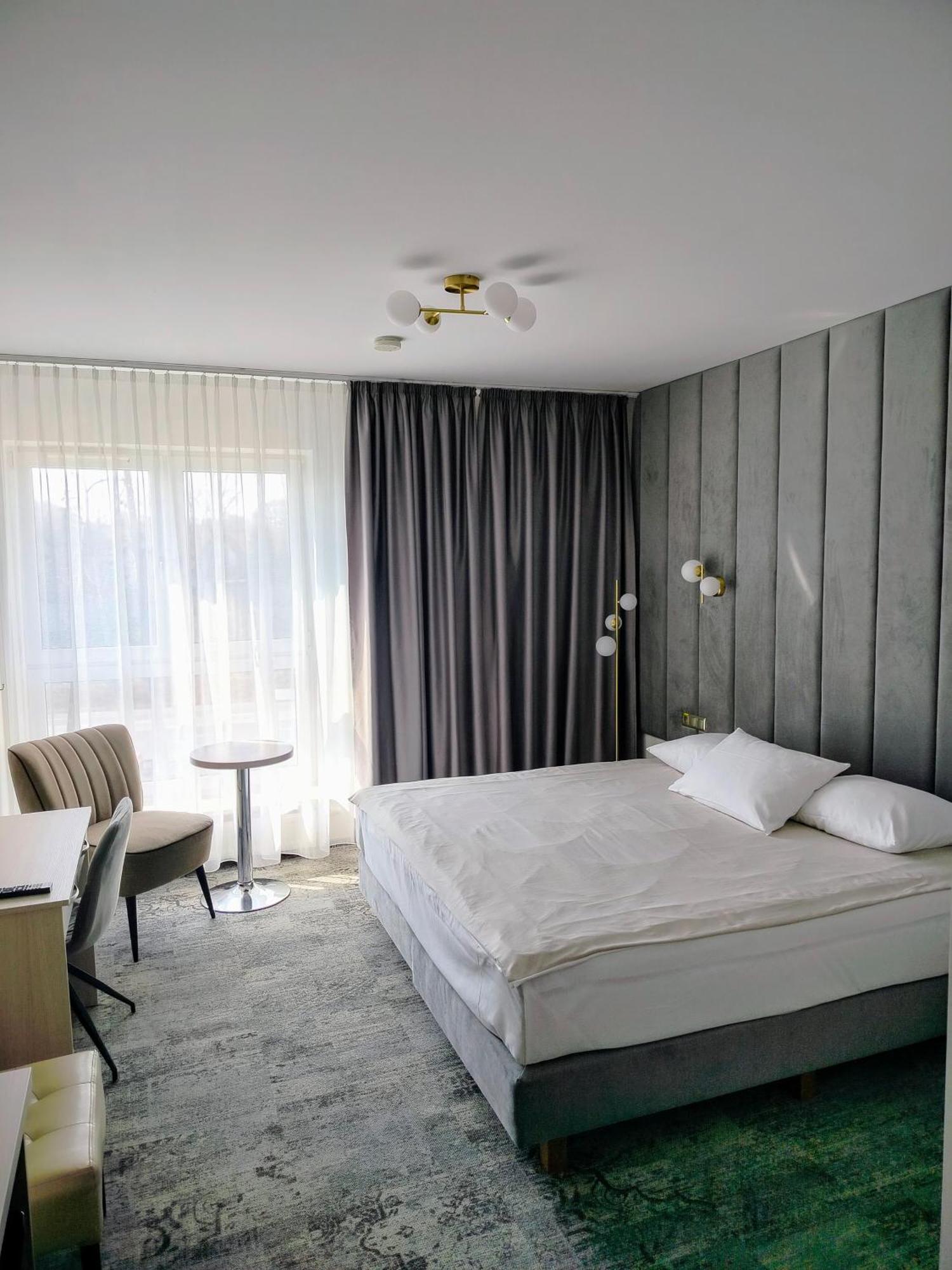 Hotel Sokolowska Airport Modlin Nowy Dwor Mazowiecki Luaran gambar