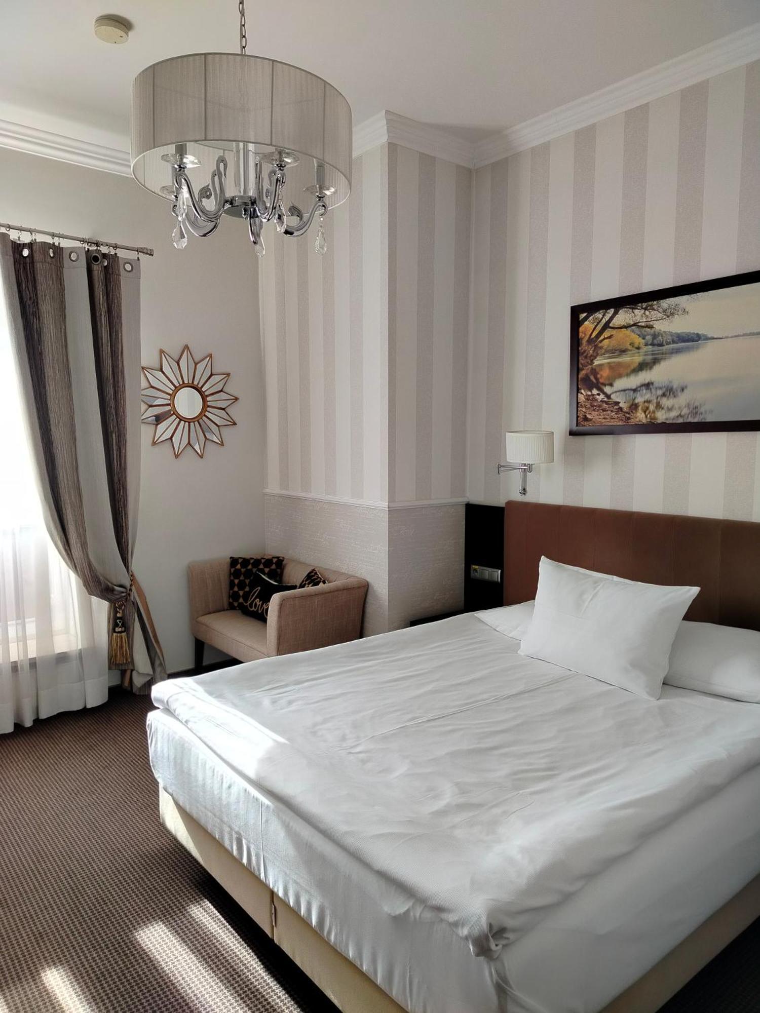 Hotel Sokolowska Airport Modlin Nowy Dwor Mazowiecki Bilik gambar